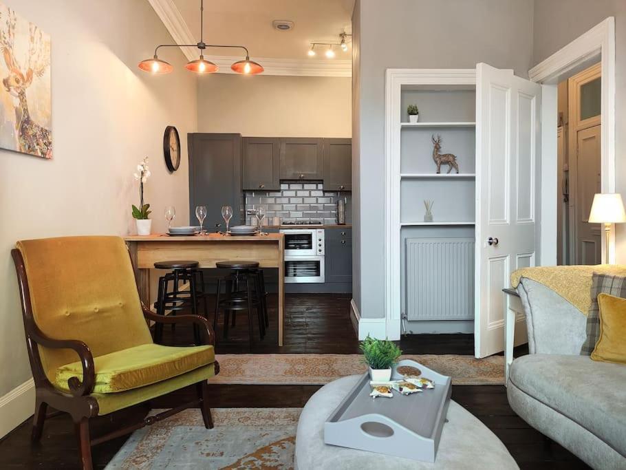 Beautiful Georgian New Town 2 Bed Apartment エディンバラ エクステリア 写真