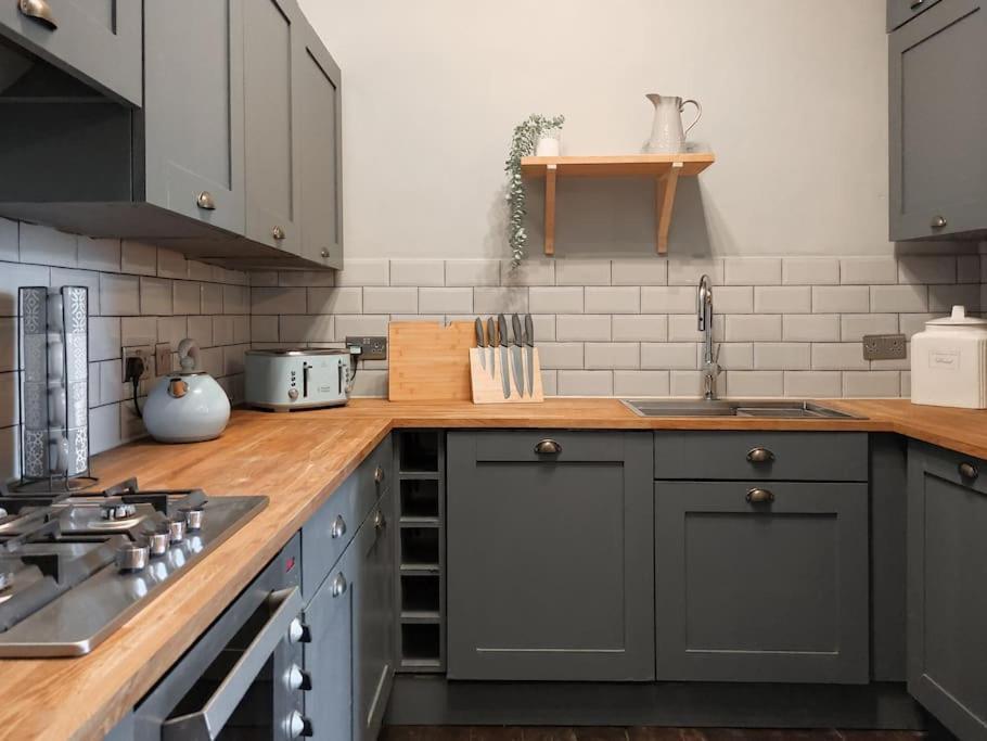 Beautiful Georgian New Town 2 Bed Apartment エディンバラ エクステリア 写真