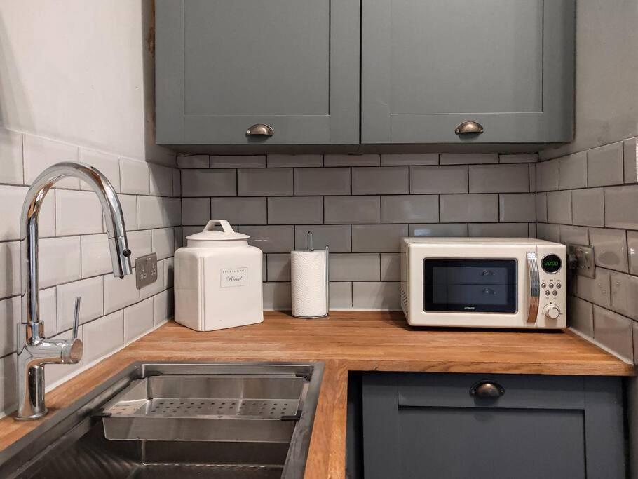 Beautiful Georgian New Town 2 Bed Apartment エディンバラ エクステリア 写真