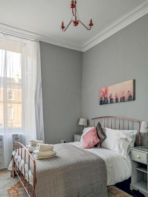 Beautiful Georgian New Town 2 Bed Apartment エディンバラ エクステリア 写真