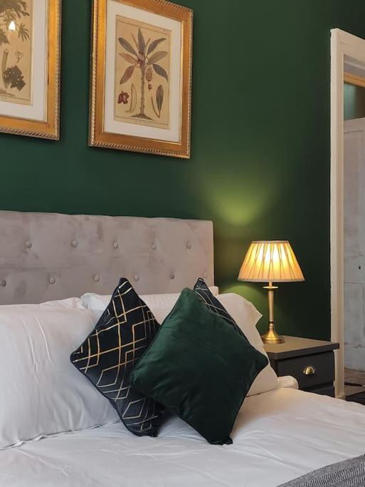 Beautiful Georgian New Town 2 Bed Apartment エディンバラ エクステリア 写真