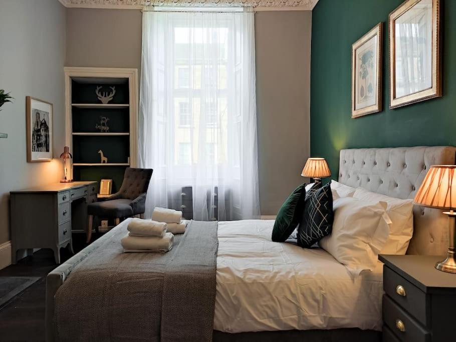 Beautiful Georgian New Town 2 Bed Apartment エディンバラ エクステリア 写真